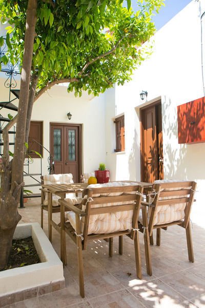 House Marigo Suites Koszkinú Kültér fotó
